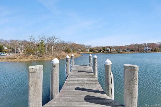 21 E Shore Drive, Southampton, NY 11968