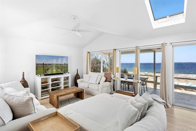 21 E Shore Drive, Southampton, NY 11968