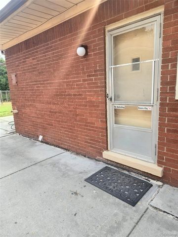 21240 Evergreen Street, St. Clair Shores, MI 48082