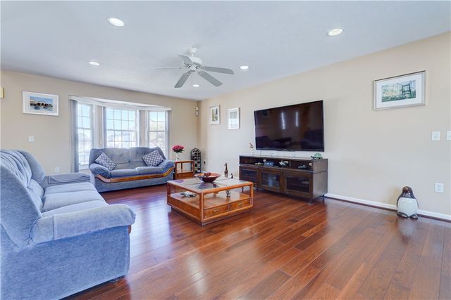 440 Old Country Road, Greece, NY 14612