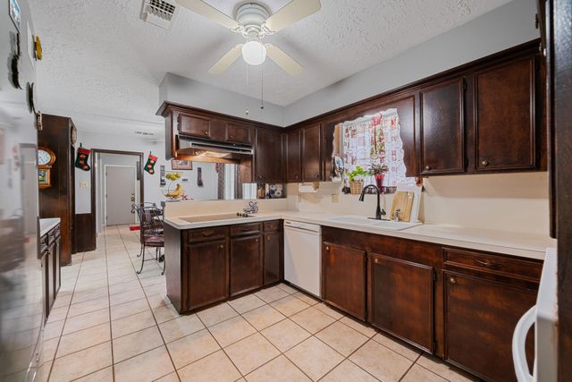 1102 Glouchester Lane, Houston, TX 77073