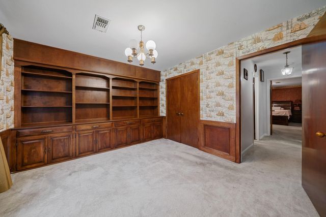 1102 Glouchester Lane, Houston, TX 77073