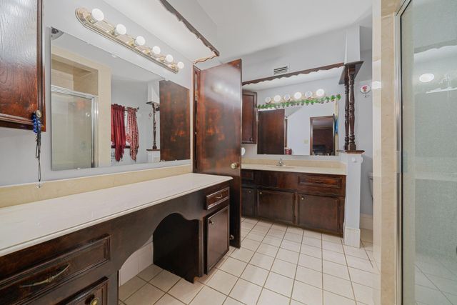 1102 Glouchester Lane, Houston, TX 77073