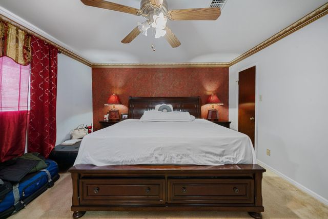 1102 Glouchester Lane, Houston, TX 77073