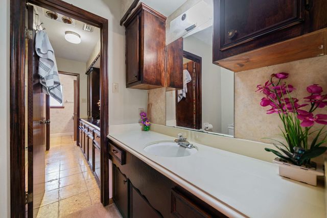 1102 Glouchester Lane, Houston, TX 77073