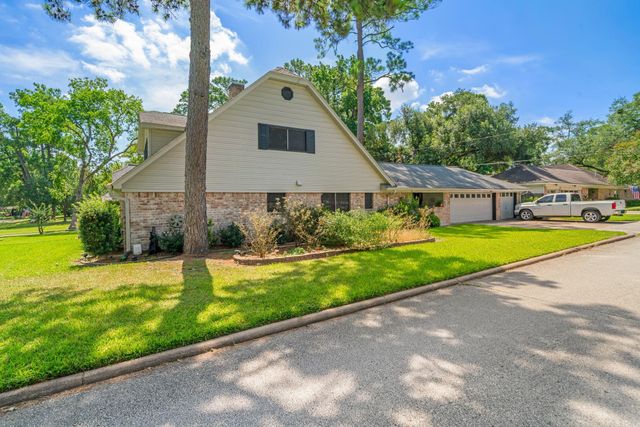 1102 Glouchester Lane, Houston, TX 77073