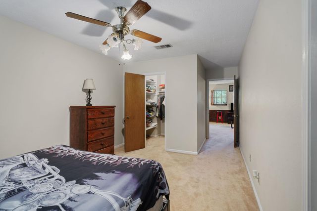 1102 Glouchester Lane, Houston, TX 77073