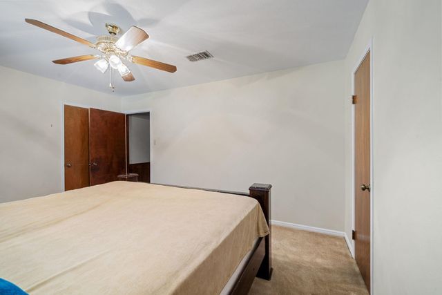 1102 Glouchester Lane, Houston, TX 77073