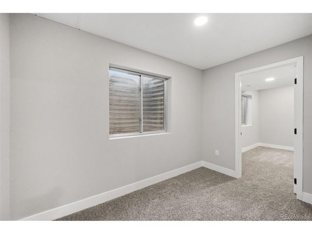 9809 Rosewalk Dr, Highlands Ranch, CO 80129