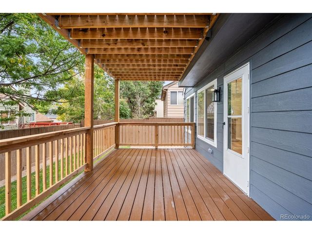 9809 Rosewalk Dr, Highlands Ranch, CO 80129
