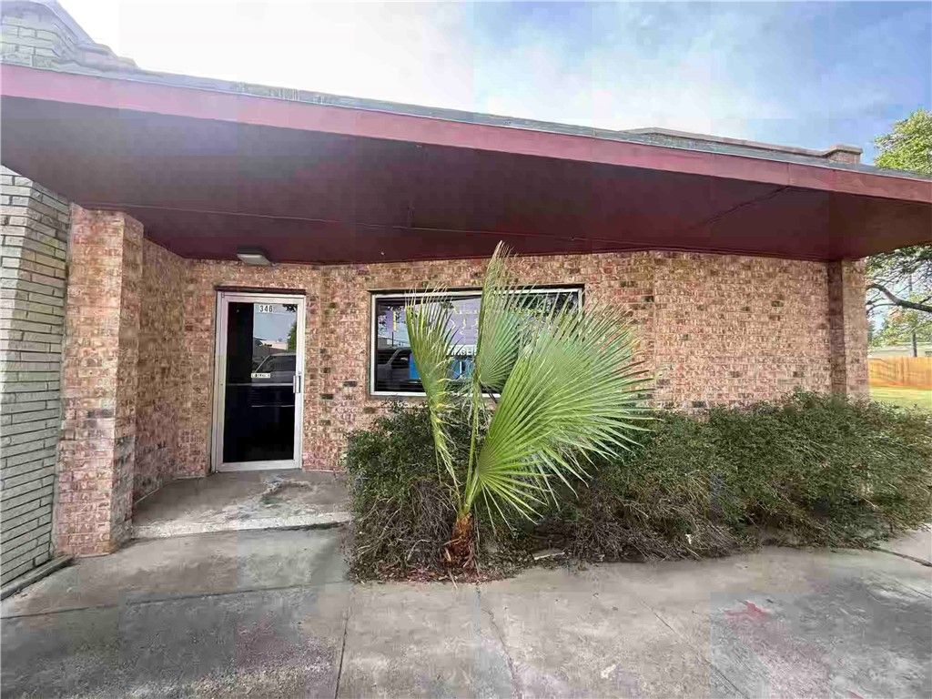 346 S Houston St, Aransas Pass, TX 78336 — exterior