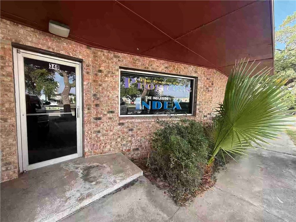 346 S Houston St, Aransas Pass, TX 78336 — photo 2
