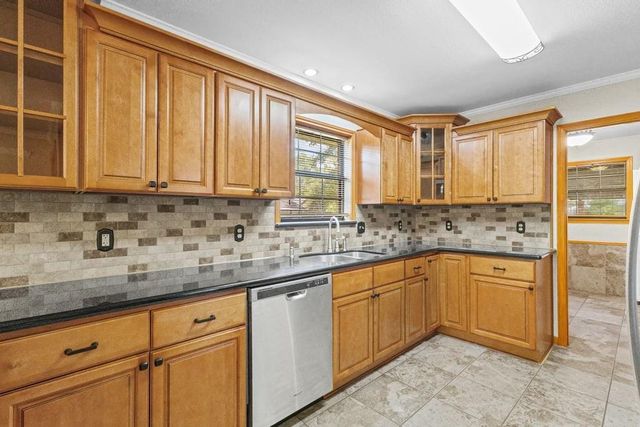 5263 Old Highway 87, Orange, TX 77632