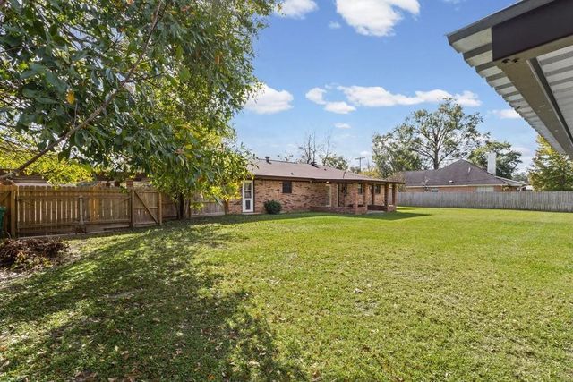 5263 Old Highway 87, Orange, TX 77632