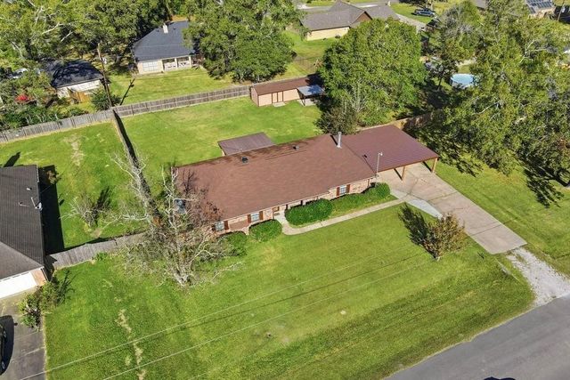 5263 Old Highway 87, Orange, TX 77632