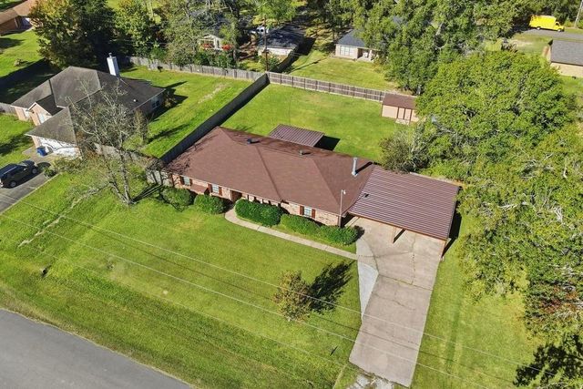 5263 Old Highway 87, Orange, TX 77632