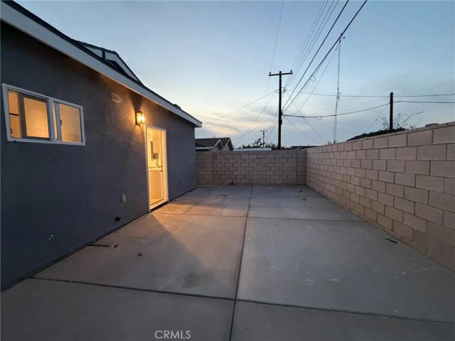 4721 W Oakfield, Santa Ana, CA 92703