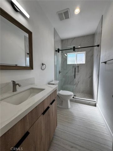 4721 W Oakfield, Santa Ana, CA 92703