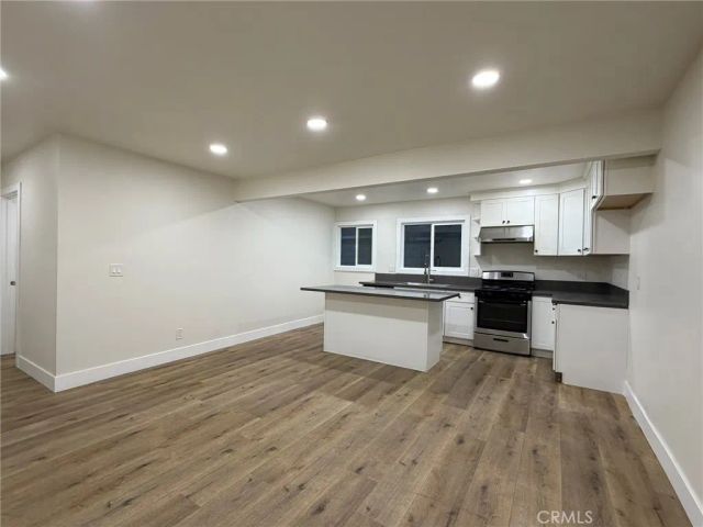 4721 W Oakfield, Santa Ana, CA 92703