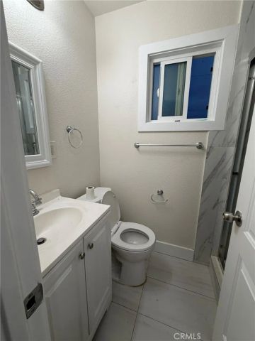 4721 W Oakfield, Santa Ana, CA 92703