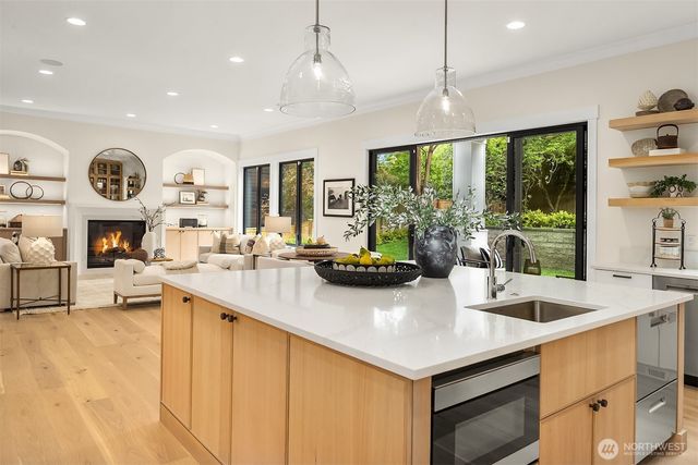 10415 SE 13th Street, Bellevue, WA 98004