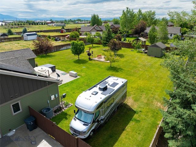 158 Harvester Lane, Belgrade, MT 59714