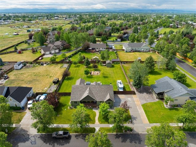 158 Harvester Lane, Belgrade, MT 59714