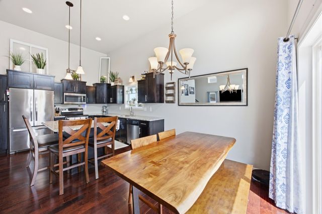 1307 30th Avenue W, West Fargo, ND 58078