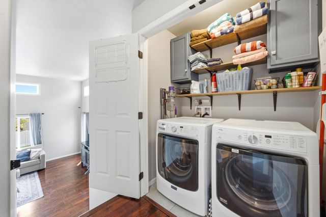 1307 30th Avenue W, West Fargo, ND 58078
