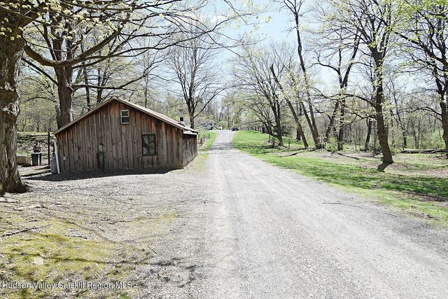 32 Old Route 199, Red Hook, NY 12571