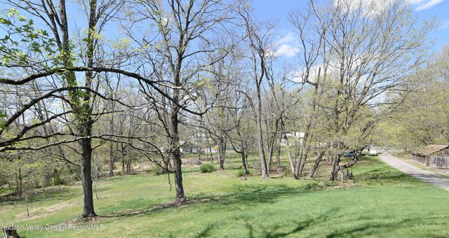 32 Old Route 199, Red Hook, NY 12571