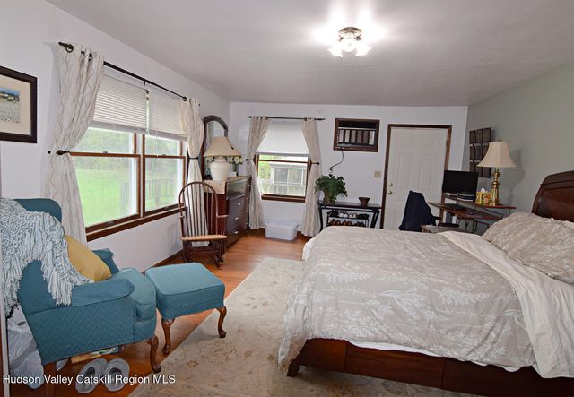 32 Old Route 199, Red Hook, NY 12571