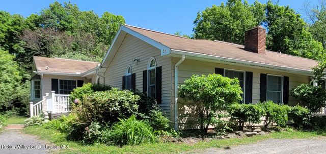 32 Old Route 199, Red Hook, NY 12571