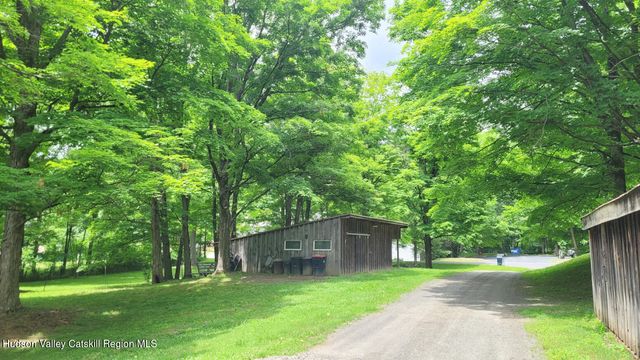32 Old Route 199, Red Hook, NY 12571