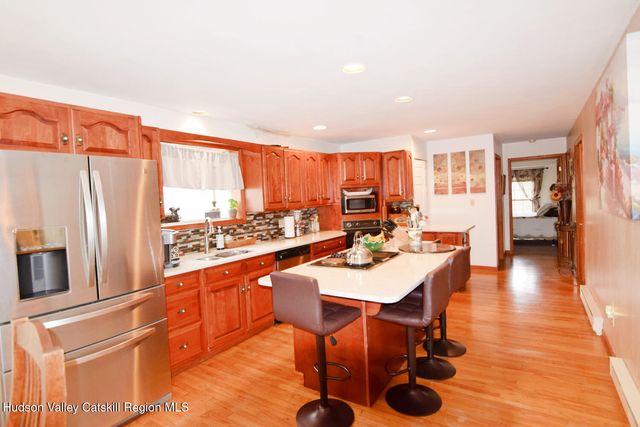 32 Old Route 199, Red Hook, NY 12571