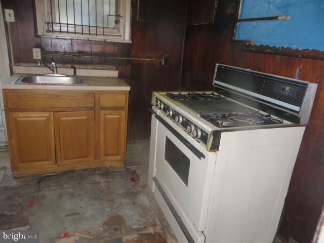 1424 N CORLIES ST, Philadelphia, PA 19121