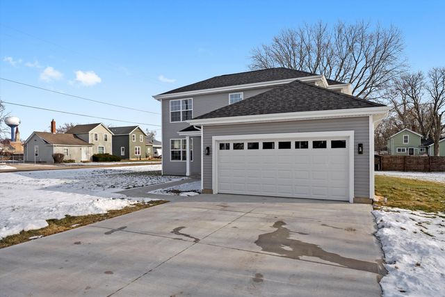 106 W Thompson Street, Harvard, IL 60033