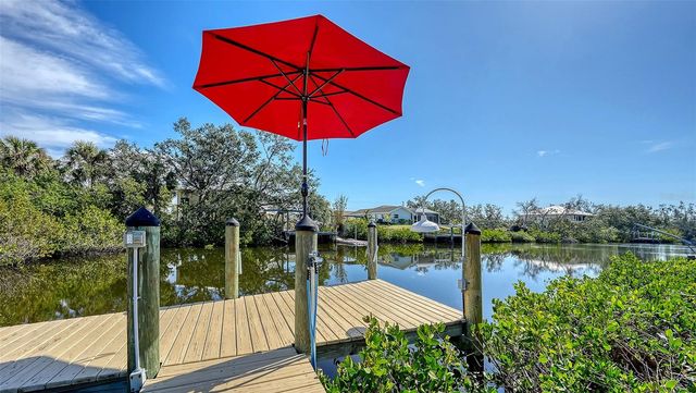 603 BARNES PARKWAY, Nokomis, FL 34275