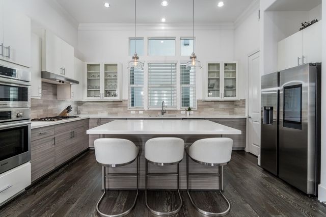 2312 Hutchins Street, Houston, TX 77004