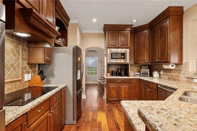 4421 Ledgestone Trail, College Station, TX 77845
