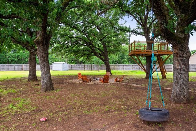 4421 Ledgestone Trail, College Station, TX 77845