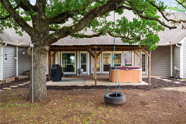 4421 Ledgestone Trail, College Station, TX 77845