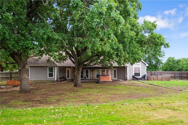 4421 Ledgestone Trail, College Station, TX 77845