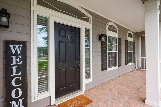 4421 Ledgestone Trail, College Station, TX 77845