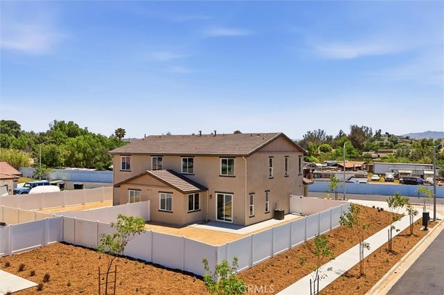 10665 Alborz Ct., Riverside, CA 92505