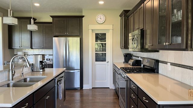 4085 Boulder View Drive, Belmont, MI 49306