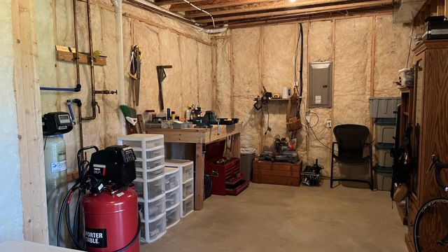4085 Boulder View Drive, Belmont, MI 49306