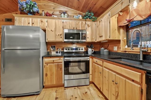 97 Doyle Carder Parkway, Cherry Log, GA 30522