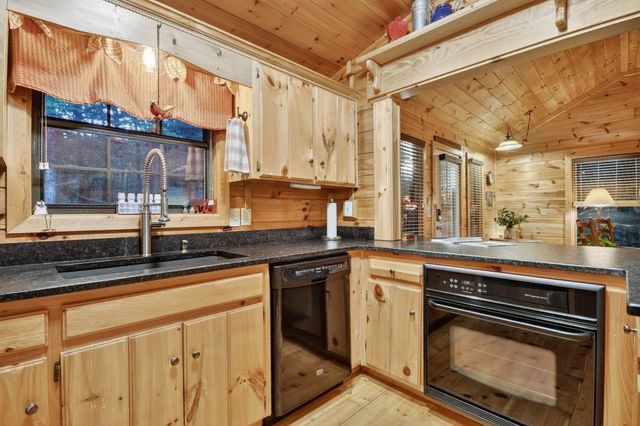 97 Doyle Carder Parkway, Cherry Log, GA 30522