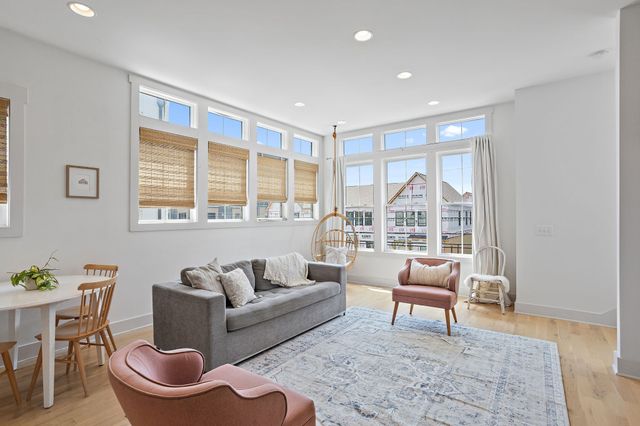 1027 E Trinity Ln Apt 5, Nashville, TN 37216